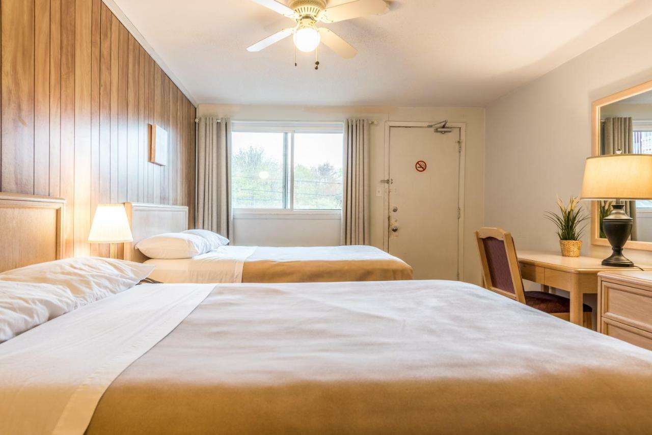 Lake City Motel Dartmouth Exteriér fotografie