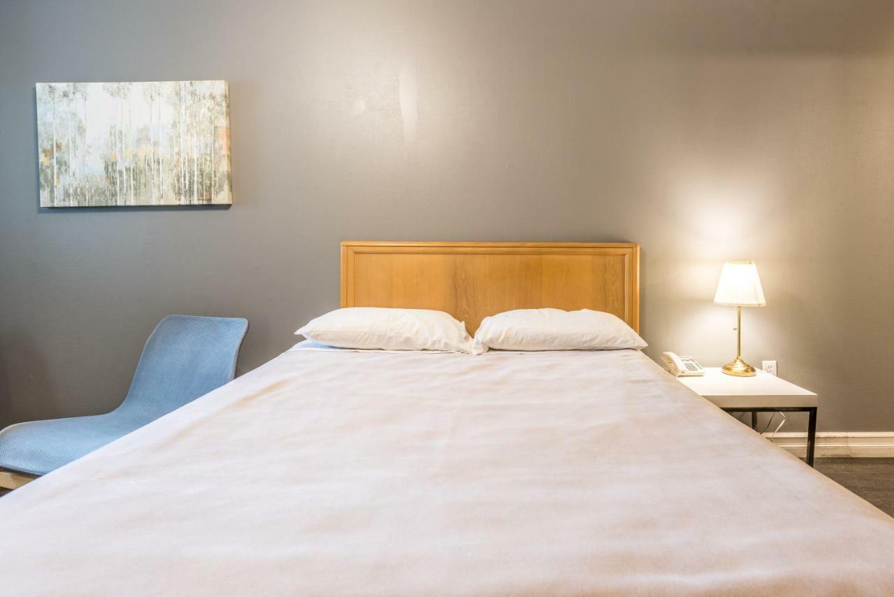 Lake City Motel Dartmouth Exteriér fotografie